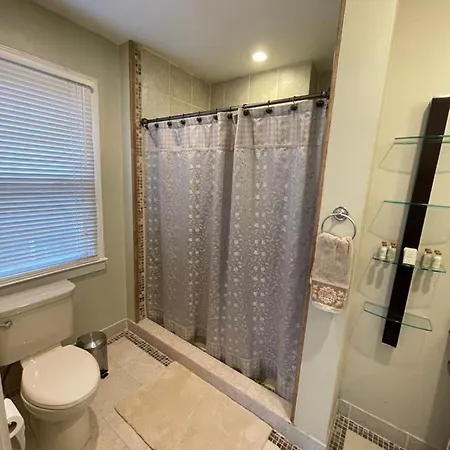 Deluxe King Master Suite Washington Exterior photo
